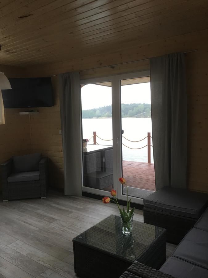 Ботели Houseboat Ślesin Слесин-19