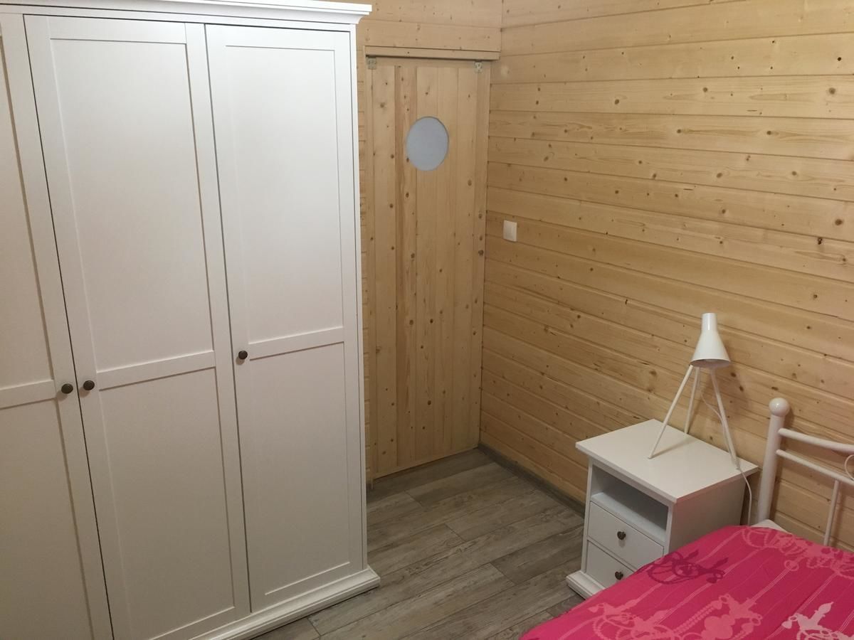 Ботели Houseboat Ślesin Слесин-26