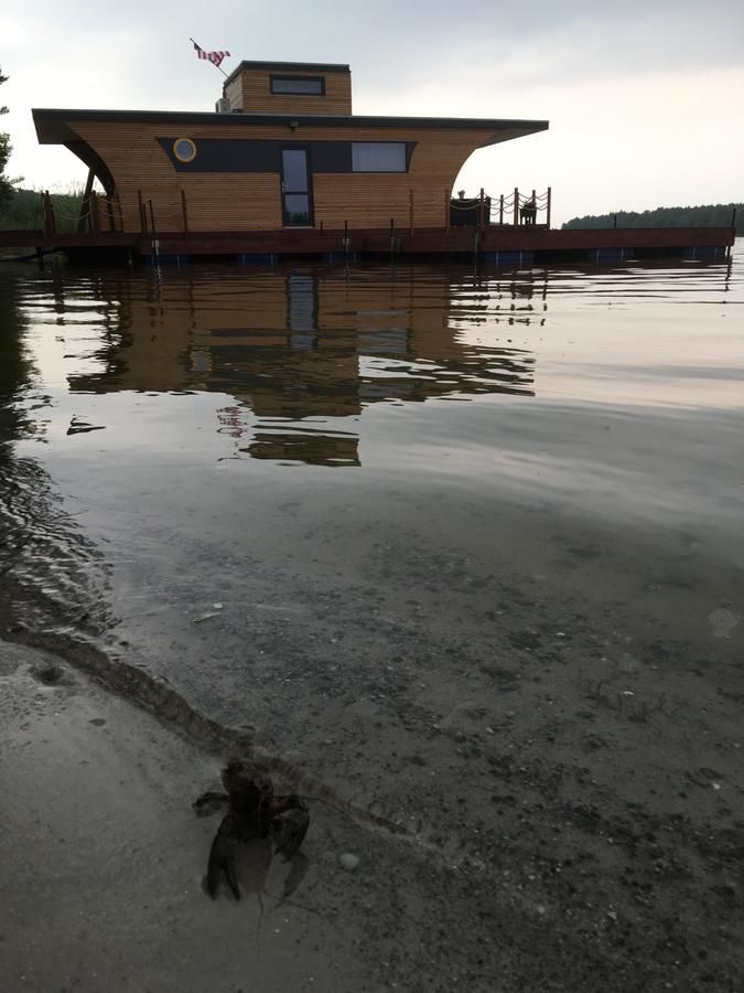 Ботели Houseboat Ślesin Слесин-33