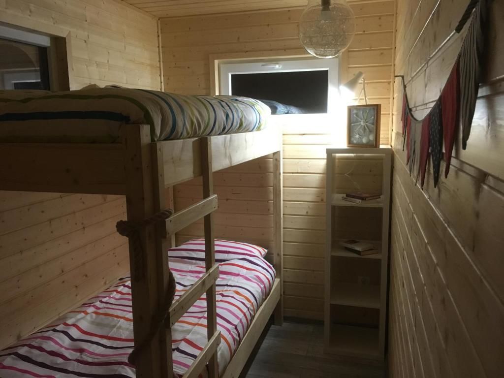Ботели Houseboat Ślesin Слесин