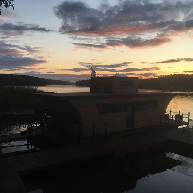 Ботели Houseboat Ślesin Слесин-14